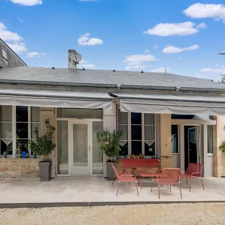 Charming In With Private Pool