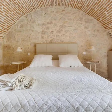 Holiday home Charming In With Private Pool *